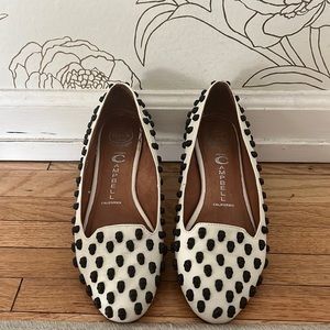 Jeffrey Campbell white with black skulls